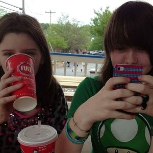 Meet your Posher, Camille